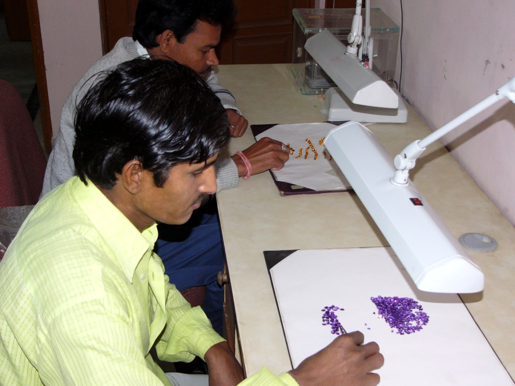gemstone bead making unit